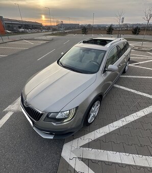 Škoda Superb Scout 1.8 TSI DSG Facelift 2015 - 14