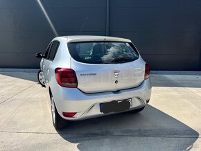 Dacia Sandero  Artica. - 14