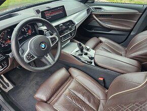 BMW 530 xDrive M-PACKET 2019 - 14