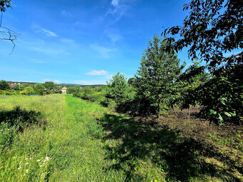 Pozemok 2164 m2  v centrálnej časti STUPAVY s rodinným domom - 14