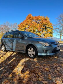 Hyundai i30 CW 1.4 benzín, 2010 - 14