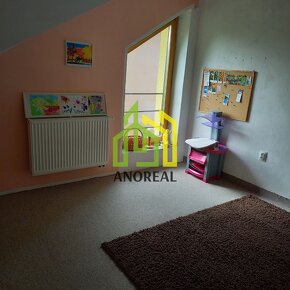 Na predaj dvojgeneračný RD, 828 m2 a SP o výmere 1297 m2 s I - 14