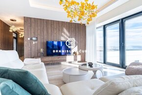 UNIKÁTNY PENTHOUSE - HRBOVÁ RESIDENCE - 2,5 MIL € - 14