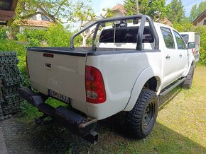 Toyota Hilux 2,5d 4x4 - 14