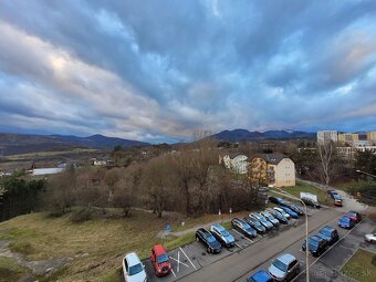 Pekný , slnečný, zrekonštruovaný 3 izbový byt Sásová - 14