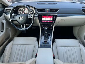 Škoda Superb Combi 2.0 TDI Premium Edition PDC Kamera - 14