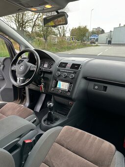 Volkswagen VW Touran 2.0 TDI 103kw HIGHLINE,2xklúč - 14