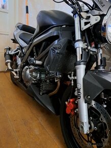 Suzuki SV 650 N - 14