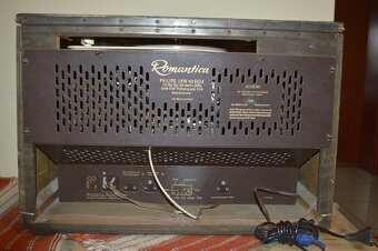 predam krasne starozitne gramoradio PHILIPS - 14