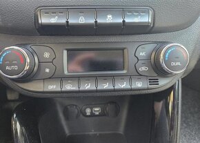 Kia Cee´d 1.6-KAMERA-NAVI-KLIMA-ZÁRUKA - 14