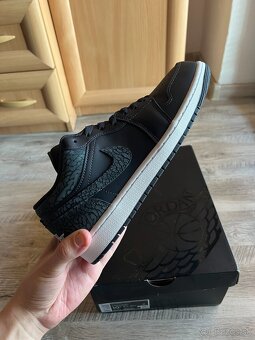 Nike Jordan 1 Low - Black Elephant - 14