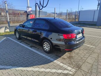 Volkswagen Jetta 1,6 TDI - 14