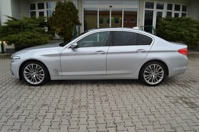 BMW 530 D LUXURY X DRIVE, 11/2017, FULL VÝBAVA, TOP STAV - 14