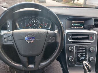 Volvo V60 D3 2.0 SUMMUM GEARTRONIC - 14