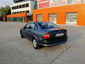 Opel Vectra B - 14