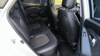 Hyundai ix35 2,0 CRDi 4x4 160 tisíc km - 14