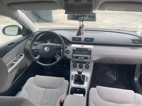 Volkswagen Passat 1.9 TDI Comfortline - 14