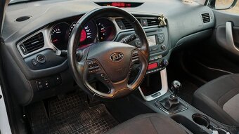 Kia Ceed - 14