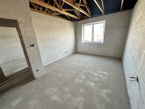 5 izbový rodinný dom 130 m2, pozemok 324 m2, Galanta - 14