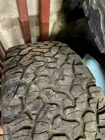 255/70 r18 BF goodrich KO2 - 14