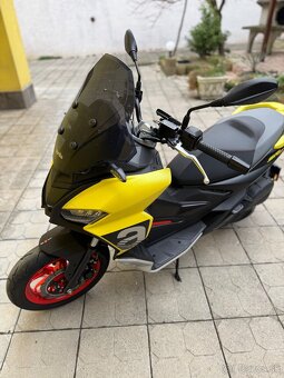 Aprilia sr gt 125 - 14