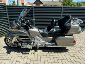 Honda GL 1800 GOLDWING - 14