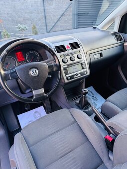 Volkswagen Touran 7miest 2.0tdi 103kw - 14