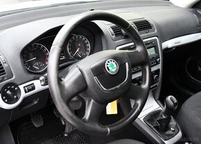 Škoda Octavia 2.0TDi SCOUT 4X4 SERV.KNÍŽKA 103 kw - 14