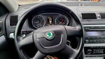 Škoda Octavia Combi 2.0 TDI CR DPF Ambiente - 14