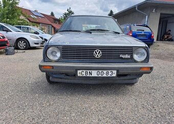 Volkswagen Golf 1,6 D nafta manuál 40 kw - 14