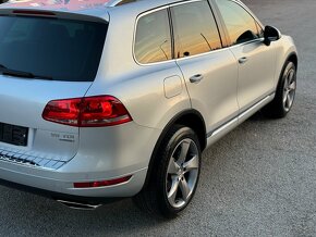 Volkswagen Touareg 3.0 V6 TDI 176kw - 196.000km - - 14