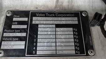 Prodám VOLVO FH 460 GLOBE EURO 6 - NOVÝ TACHOGRAF - 14