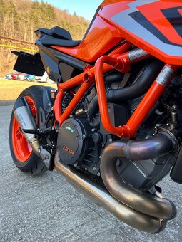 Predám KTM SUPERDUKE 1290 R Orange 2022 - 14