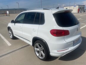 VW Tiguan R-Line 4x4 - 14