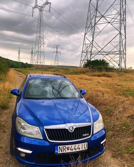 Škoda Octavia 2 FL RS Race Blue - 14