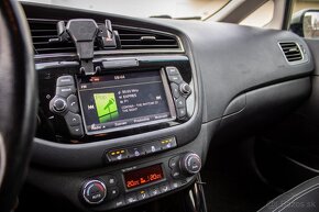 Kia Ceed SW 1.6 CRDi VGT Platinum - 14