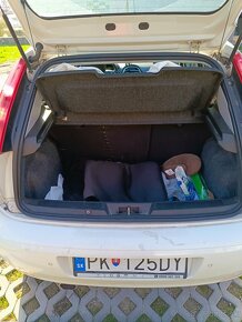 Predam Fiat Punto 1.4 57 KW r.v. 2016 vybava lounge - 14