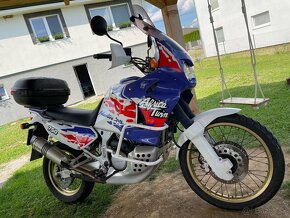 Honda Africa Twin XRV 750 RD07 - 14