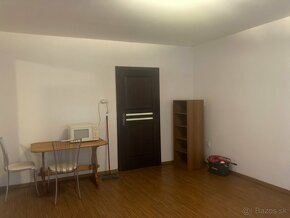 2 izbový byt v rodinnom dome, Piešťany 440,- Eur - 14