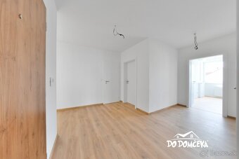 DO DOMČEKA | Jedinečný svetlý byt s panoramatickým výhľadom  - 14