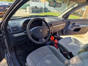 Renault Clio 1.2i Base 60k M5 3dv. (benzín) - 14