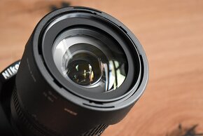 Nikon D5600 - wifi BT - dotyk. display AF VR objektiv 18-105 - 14