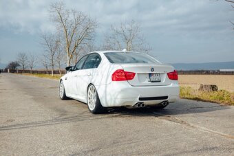 BMW E90 M3 (Japonsko) - 14