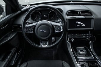 Jaguar XE 2.0T 147kw - Možný odpočet DPH - 14