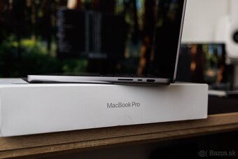 MacBook Pro M2 PRO 16" ZÁRUKA Perfektný stav - 14