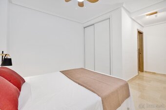 Na prodej 4kk(90m2) apt s balkonem a s dvěma koupelnami - 14