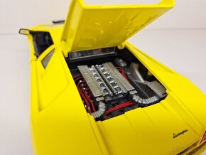 1:18 LAMBORGHINI DIABLO Ž - 14