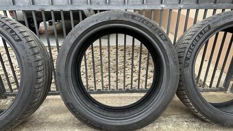 Michelin Pilot Sport 4_245/40 R19   255/40 R19 - 14