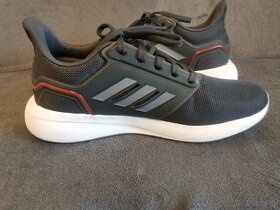 Botasky Adidas cloudfoam comfort - 14