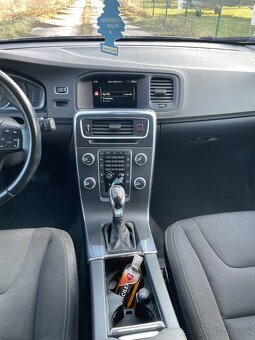 Volvo V60 D2 rv4/2014 - 14